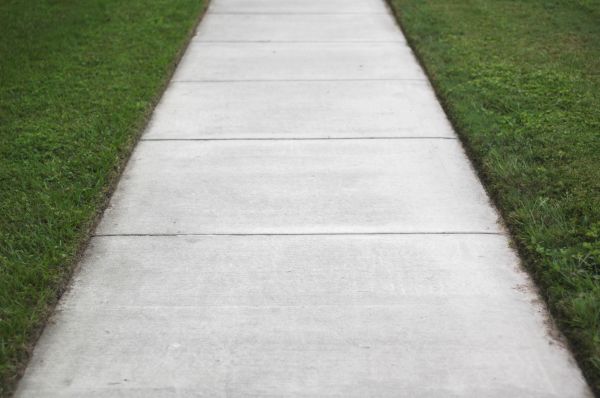 Cost of Concrete Walkway Replacement in Beaumont