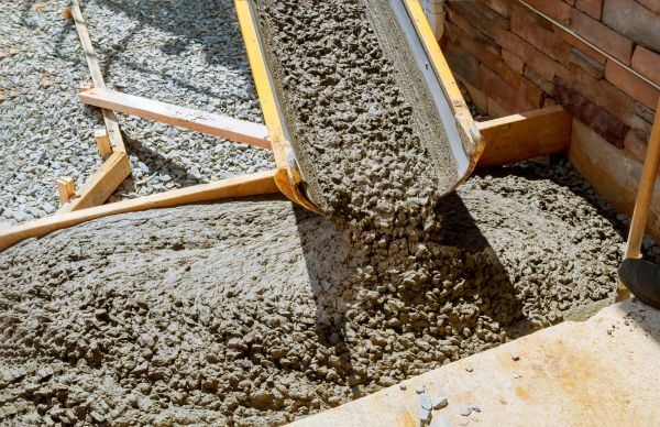 Cement Walkway Pouring in Beaumont